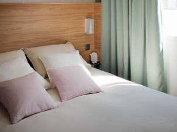 Camping Sites et Paysages - Domaine de la Catinière - Mobilheim 4 personen - Premium - 2 Schlafzimmer - Tv - mit überdachter Terrasse - Geschirrspüler 1/4 Pers. in Fiquefleur-Équainville, Côte de Grâce