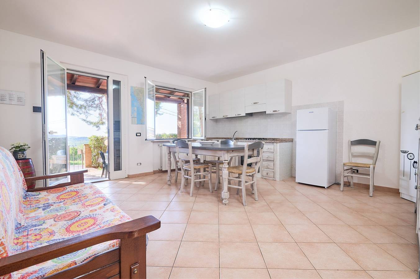 Appartamento intero, Appartamento "Grigio" con vista mare, piscina in comune e Wi-Fi in San Vincenzo, Costa degli Etruschi
