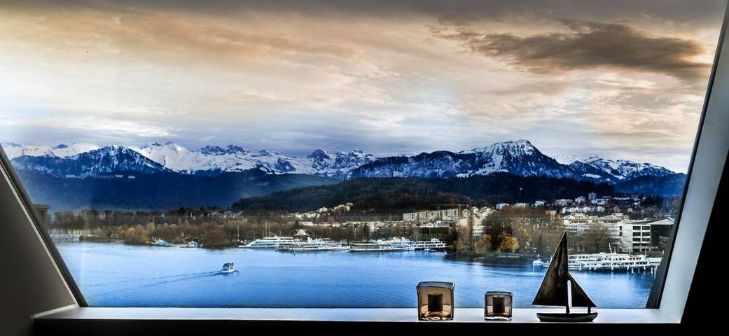 Ferienwohnung für 6 Personen, mit Balkon und Terrasse sowie Seeblick und Ausblick