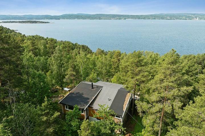 Feriehus for 4 personer, med terrasse, dyr tillatt i Viken