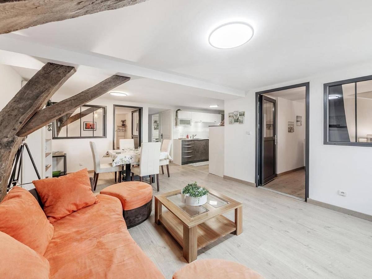 Appartement entier, Apartment in Redon, Région de Redon