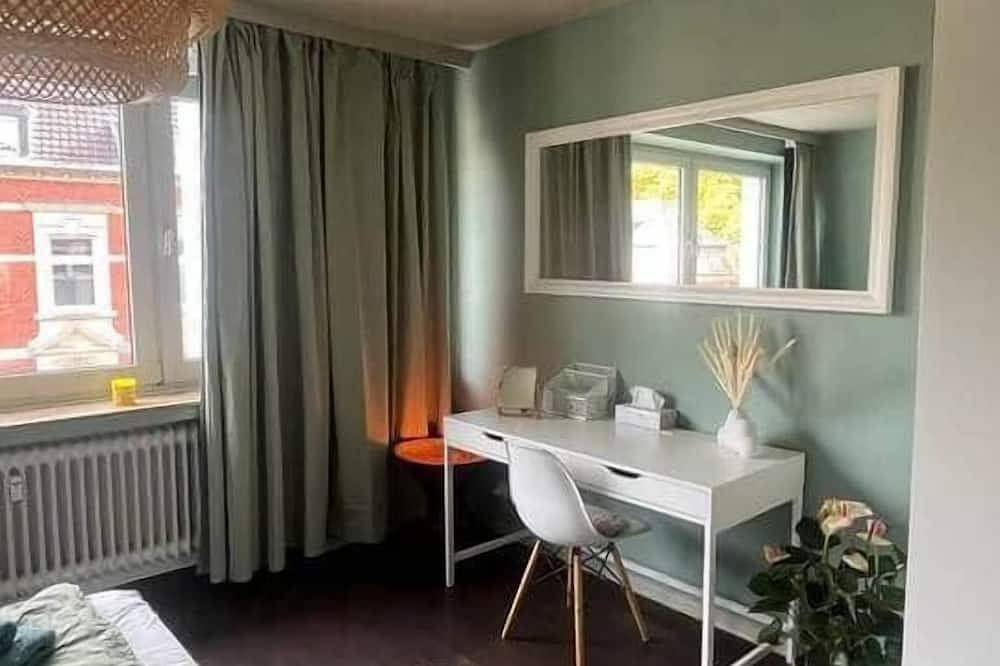 Entire apartment, Urban chic in Gerresheim, a place to feel good in Düsseldorf, Düsseldorf region