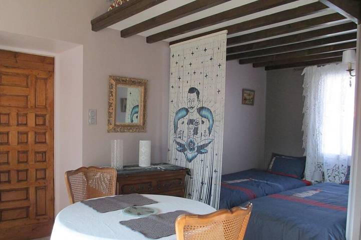 Gîte pour 3 personnes, avec balcon et jardin à Pomas - 4