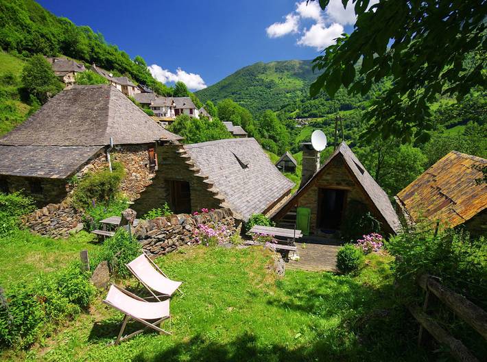 Gîte pour 4 personnes, avec terrasse et jardin, animaux acceptés dans l' Ariège - 2