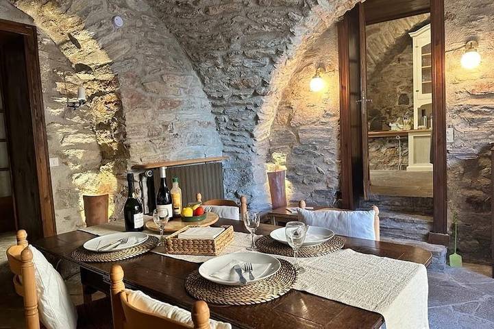 Location de vacances pour 6 personnes, avec Terrasse à Faugères