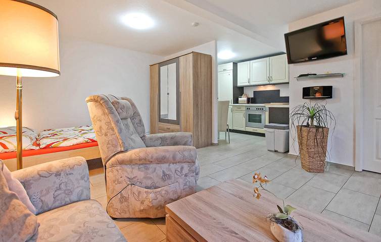 Ferienwohnung für 2 Personen, mit Terrasse in Laage - 4