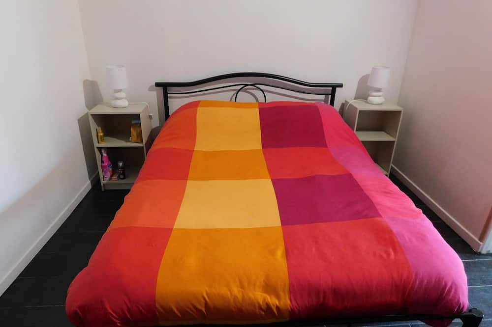Ganze Wohnung, Short-term furnished studio rental (n° 3) in Le Trait, Rouen und Umgebung