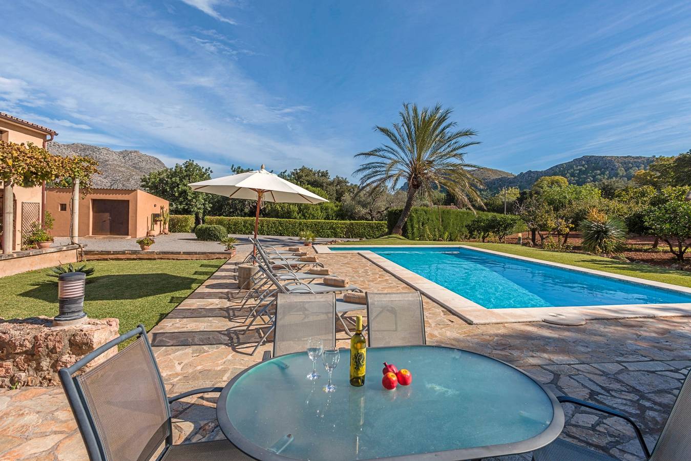 Charming villa - 4km to beach and 2km to Old Town! in Pollença Town, Pollença