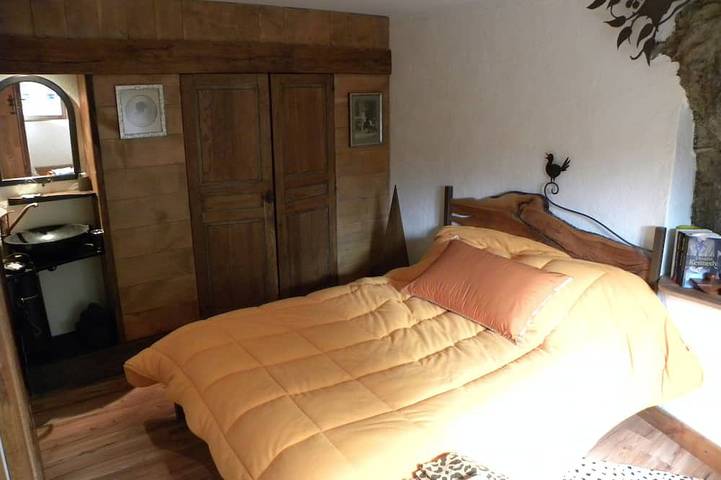 Gîte pour 4 personnes, avec jacuzzi et terrasse à Rivèrenert - 2