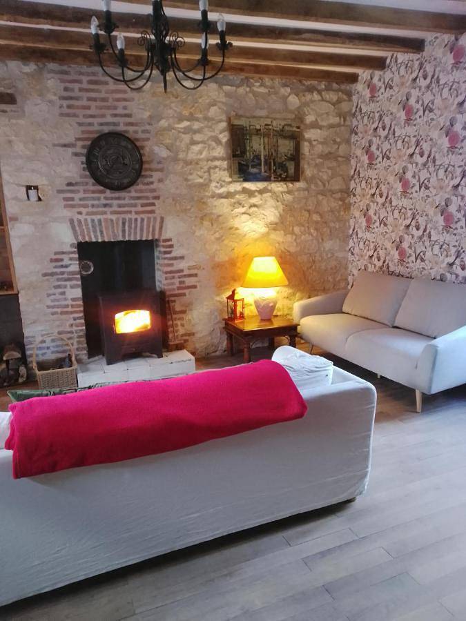 Location de vacances pour 7 personnes, avec jardin et vue, animaux acceptés à Bélâbre - 2