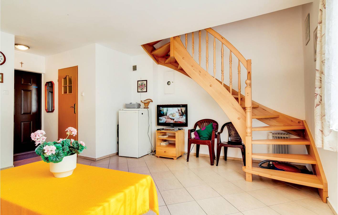 Ferienhaus für 5 Personen mit Terrasse in Mielno, Powiat Koszaliński