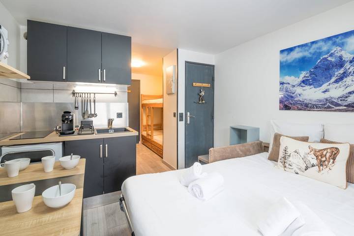 Gîte pour 4 personnes, avec Terrasse et Jardin à Demi-Quartier
