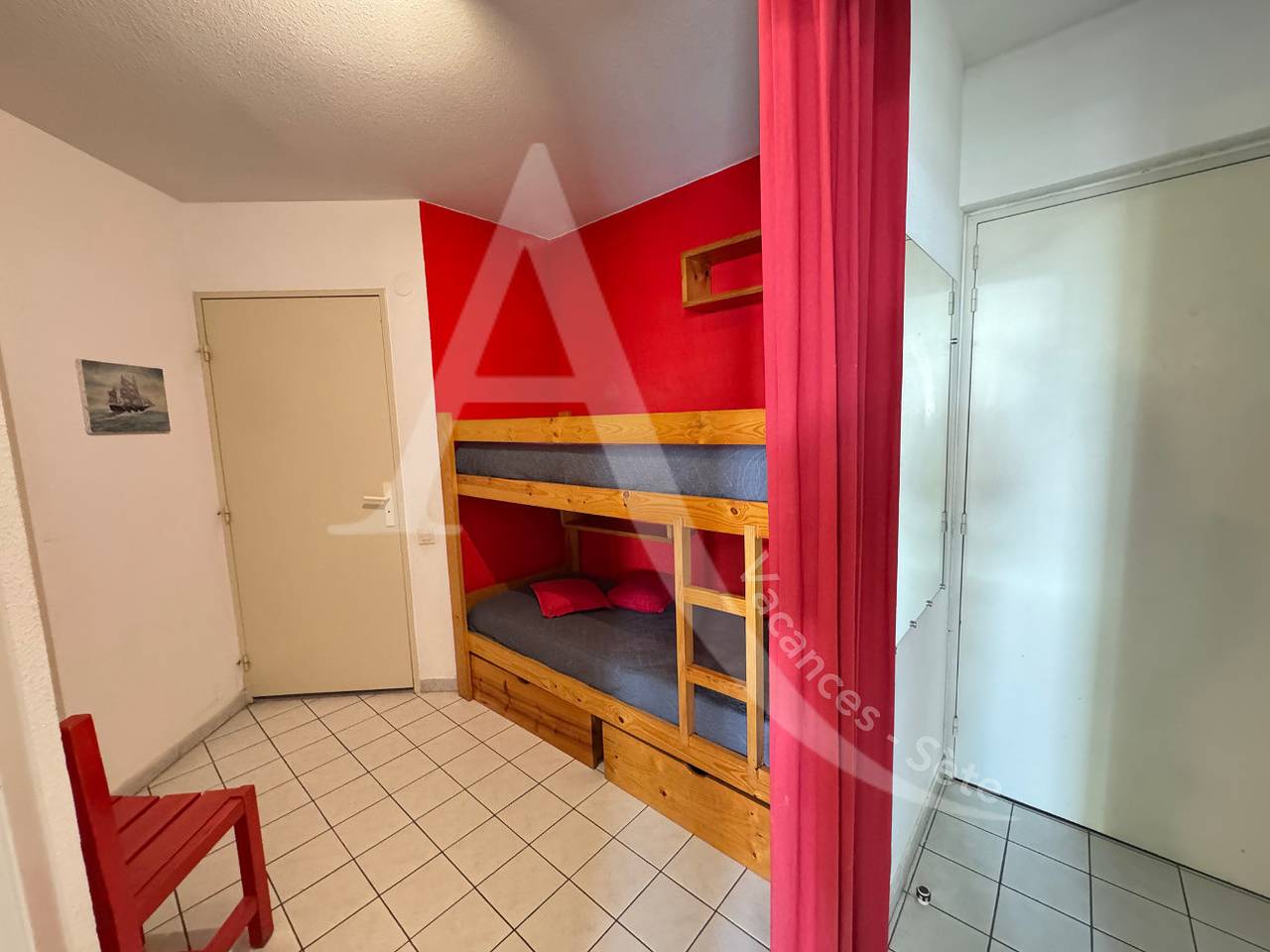 Ganze Wohnung, 182 / T2 Avec Parking, Piscine Et Ascenseur in Sete, Côte d'Améthyste