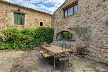 Maison De Vacances pour 6 Personnes dans La Tour-sur-Orb, Parc naturel régional du Haut-Languedoc, Photo 2