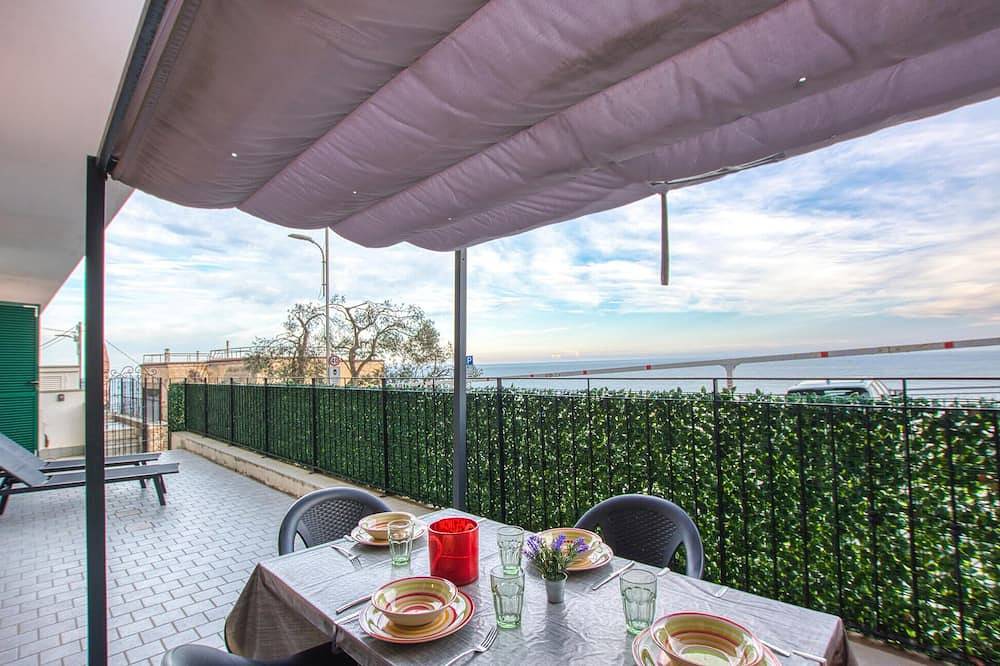 Appartamento intero, Splendido appartamento a Bergeggi con Wifi in Bergeggi, Riviera di Ponente