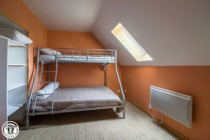 Location de vacances pour 10 personnes, avec jardin, animaux acceptés à Olby - 4