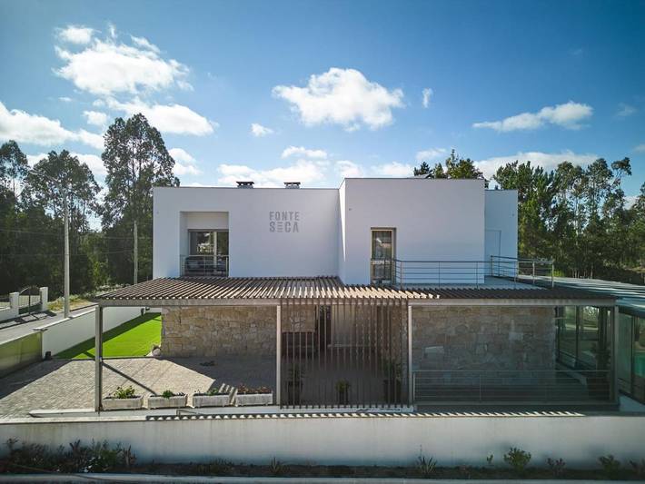 Location de vacances pour 3 personnes, avec jardin ainsi que piscine et vue à Leiria - 3
