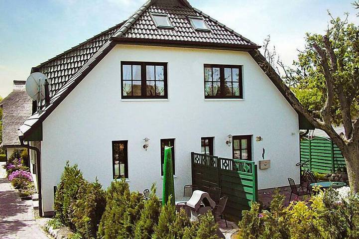 Ferienhaus für 8 Personen, mit Garten in Groß Zicker