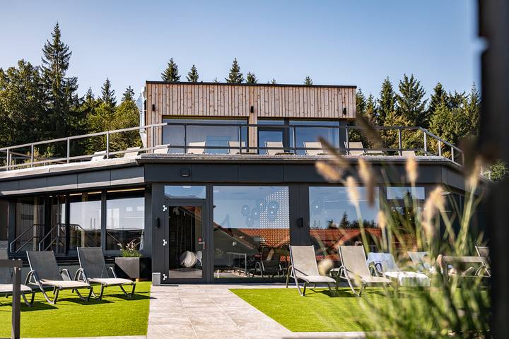 Hotel für 2 Personen, mit Balkon/Terrasse und Terrasse sowie Whirlpool und Garten in Philippsreut
