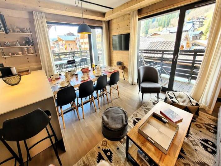 Gîte pour 8 personnes, avec balcon dans Office De Tourisme Des Gets - 4