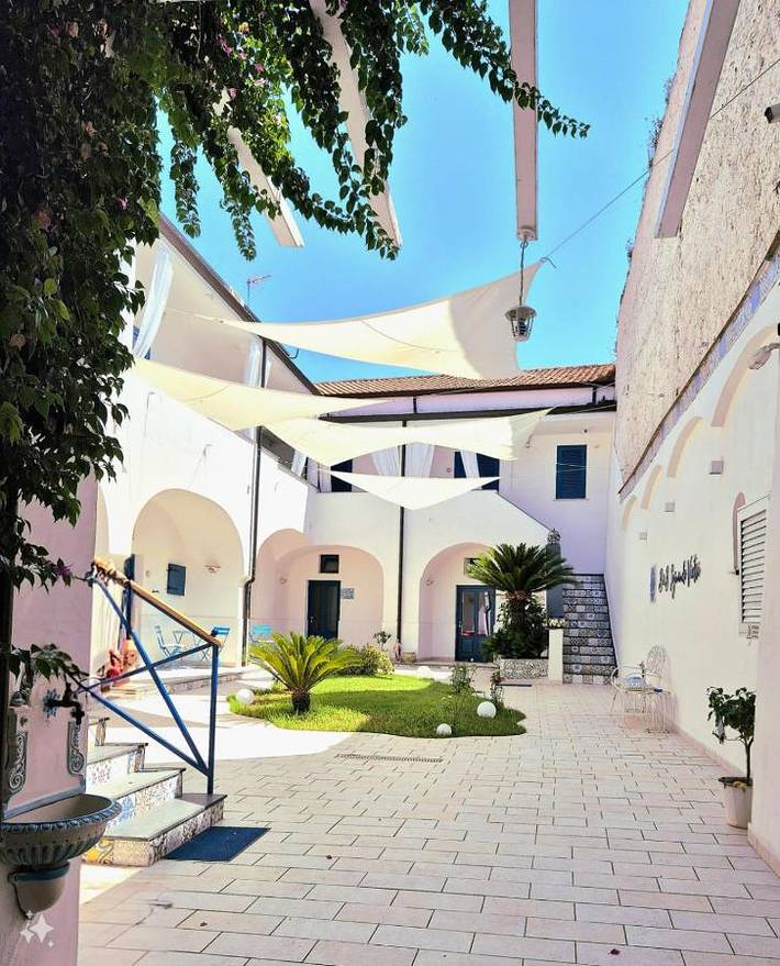 Casa vacanza per 2 persone, con Balcone e Idromassaggio nonché Terrazza e Giardino a Aversa