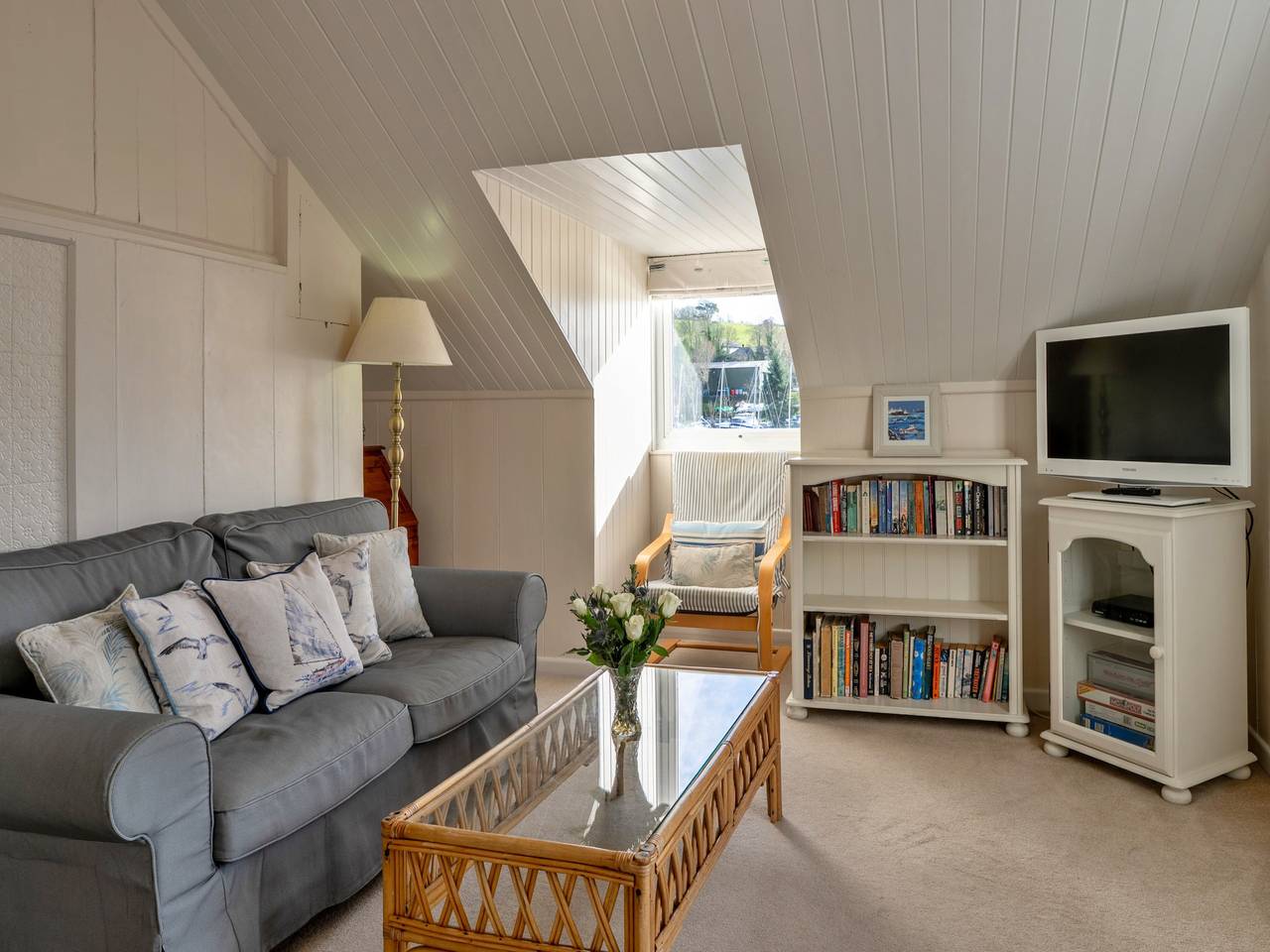 Ganze Wohnung, Charming Dorset Kutschenhaus für 6 Personen in Polperro, Cornwall