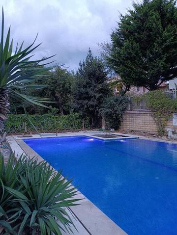 Maison d’hôte pour 2 personnes, avec piscine et jardin ainsi que bassin pour enfant et jacuzzi à Turquie