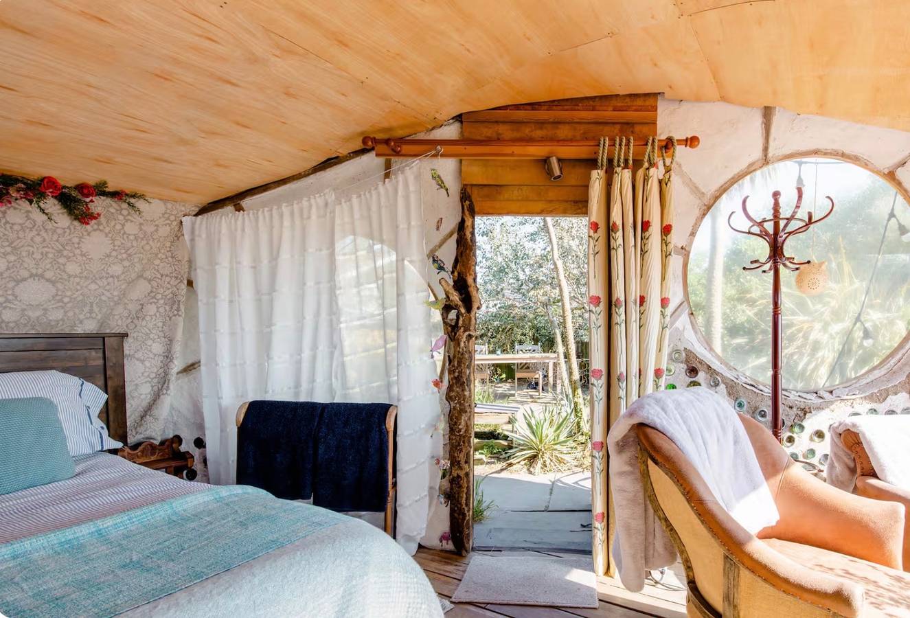 Coastal Cabin / 3 rooms / Sleeps 5 in Merseyside