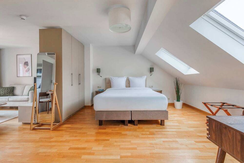 Entire apartment, Rooftop Studio Mas in Brussels, Brussels region