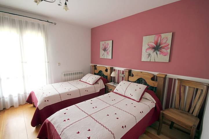 Miguelo apartments for 6 people in Saravillo, Plan