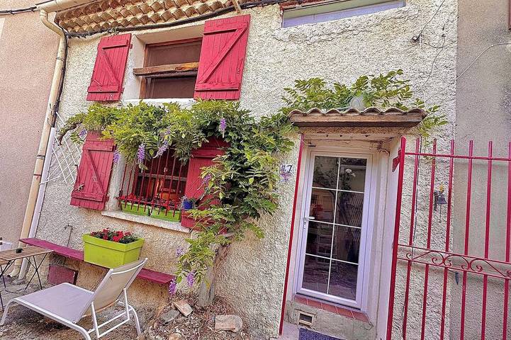 Maison de vacances pour 4 personnes, avec terrasse, animaux acceptés à Cucuron