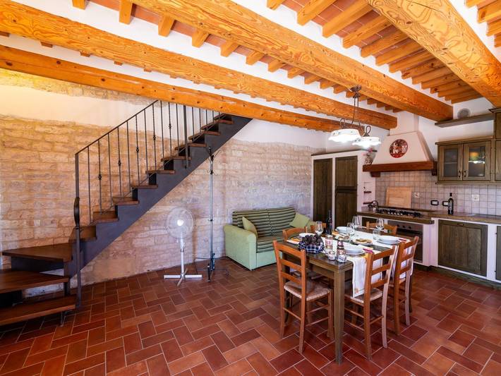 Ferienhaus für 4 Personen, mit Garten und Terrasse sowie Pool, kinderfreundlich in Marche - 2