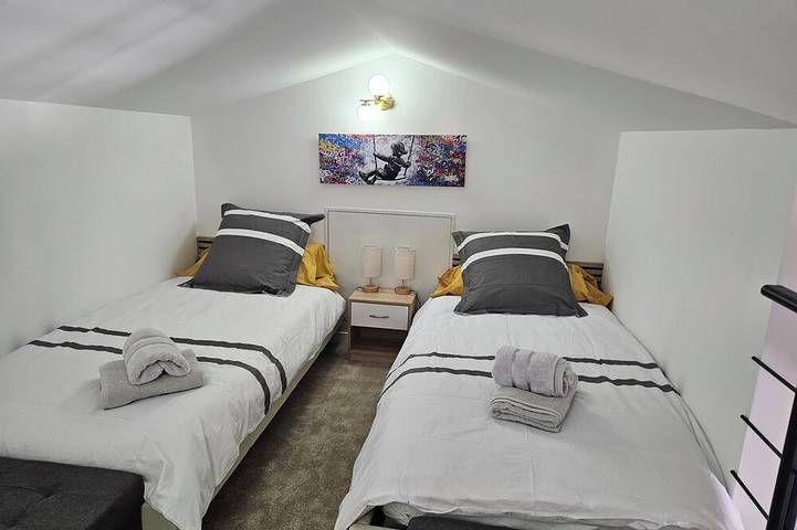 Location de vacances pour 8 personnes, avec terrasse à Puget-Ville - 2