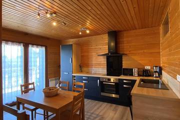 Gîte pour 5 personnes, avec terrasse et jardin à Eyne
