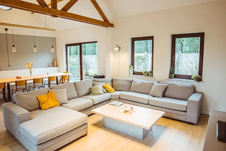 Location de vacances pour 10 personnes, avec Terrasse et Jardin à Renaix