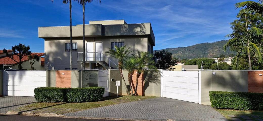 Casas e apartamentos de temporada para 7 pessoas, com terraço e vista em Atibaia