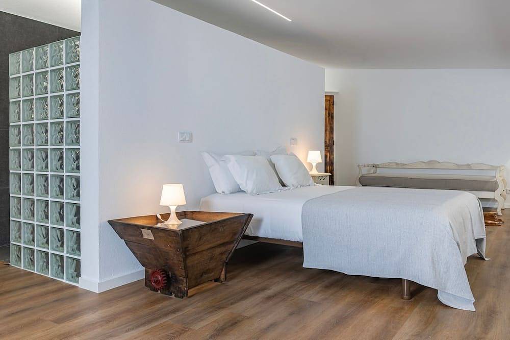 Kochab Sintra - A Côrte in Praia do Magoito, São João das Lampas e Terrugem