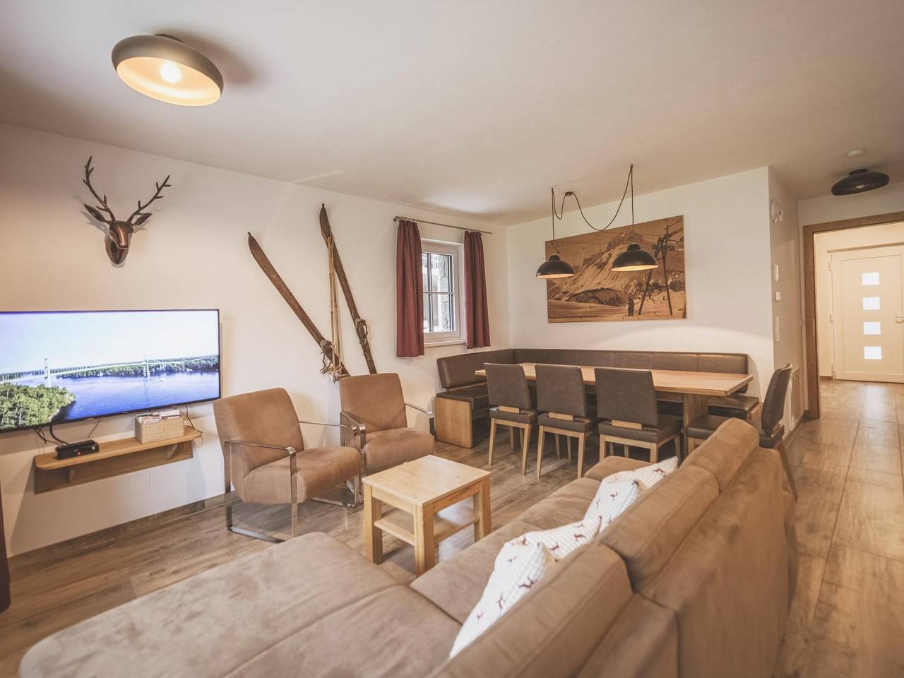 Schöne Lodge mit An- und Abreise am Sonntag in Vorderkrimml, Pinzgau