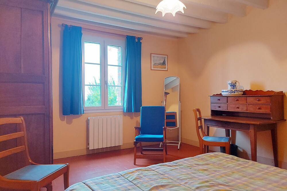 Maison Nature avec Salle de Jeux, Jardin Clos, et Wi-Fi à Dampierre-sous-Brou in Dampierre-sous-Brou, Région de Châteaudun