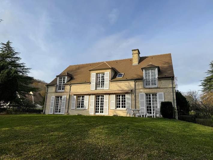 Location de vacances pour 8 personnes, avec Terrasse et Jardin à Chevreuse