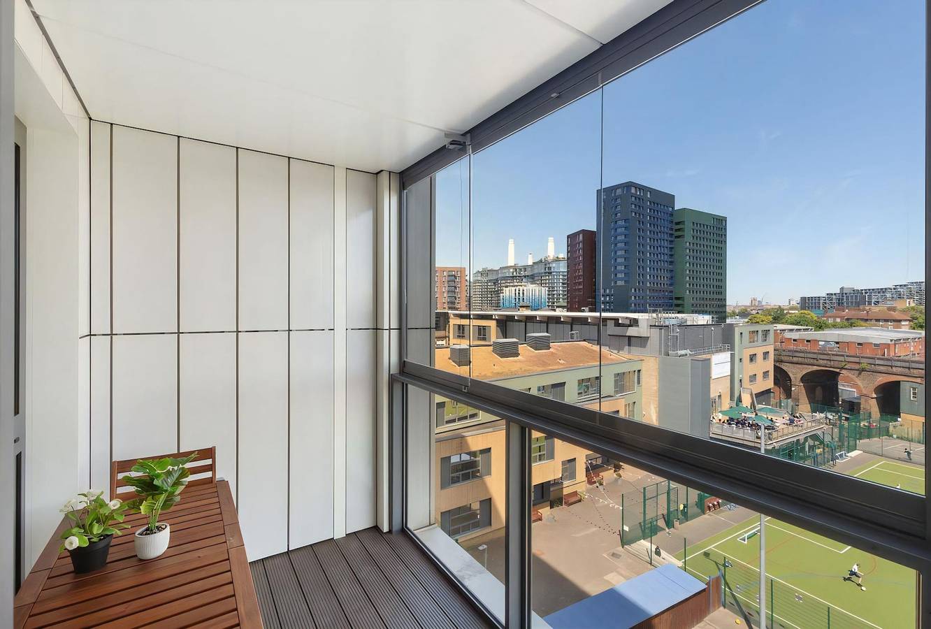 Entire apartment, Guestready - Battersea retreat with balcony in Wandsworth, London