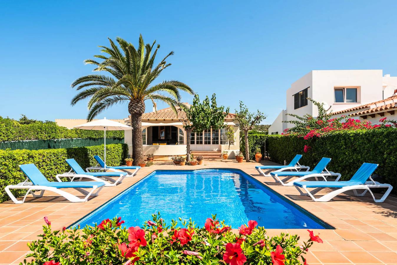 Menorca Tana in Cala Blanes, Ciudadela