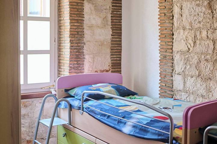 Romantisches Steinhaus im Zentrum von Umag direkt am Strand mit Parkplatz! in Umag, Umag und Umgebung