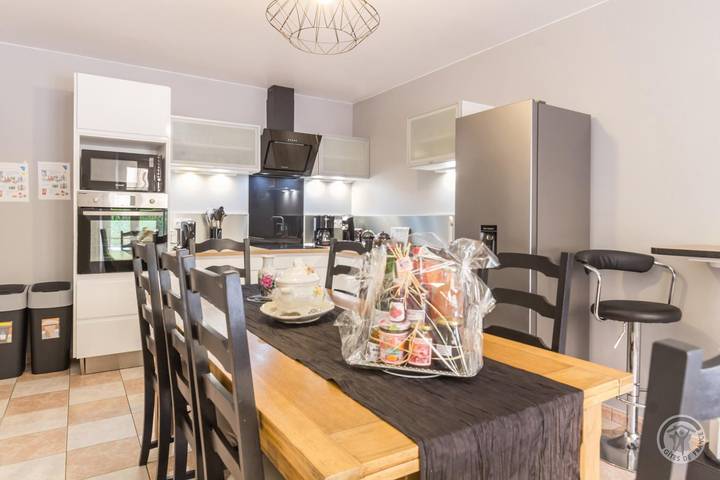 Gîte pour 8 personnes, avec terrasse et jardin à Villedieu-les-Poêles - 2