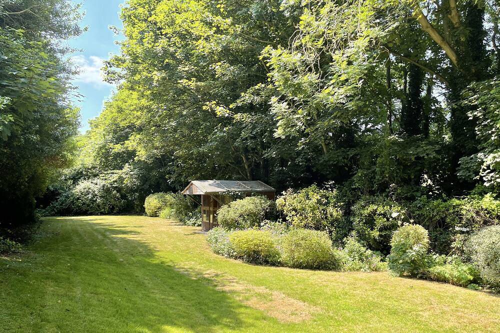 Oldestairs House is a much loved family coastal home built in 1910, located in Kingsdown, a beautifu in Kingsdown, Kent