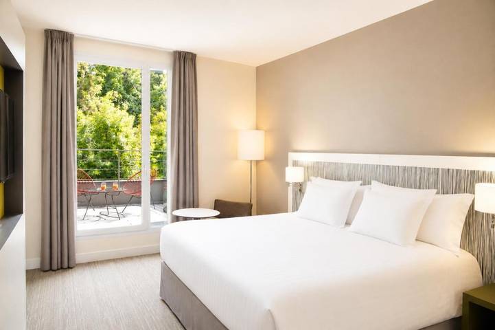 Hôtel pour 2 personnes, avec Terrasse ainsi que Jardin et Sauna à Meudon - 2