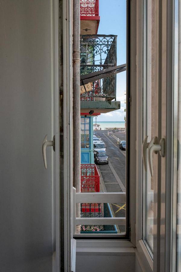 Gîte pour 4 personnes, avec vue et terrasse, animaux acceptés dans Office De Tourisme De Mers Les Bains - 3