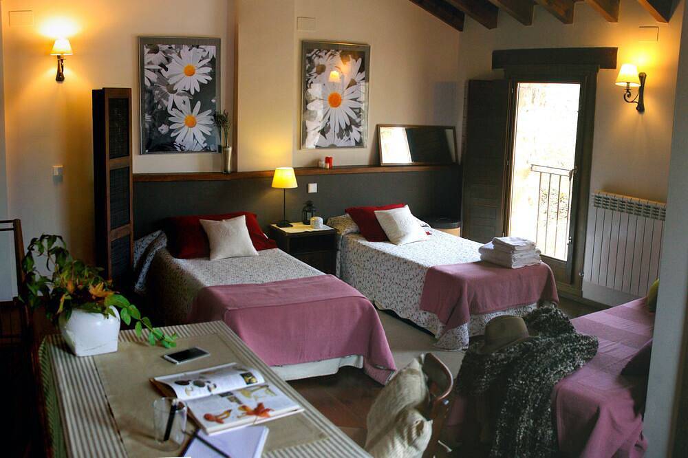 El Hogar del Fresno, charmante touristische Unterkunft in Pedraza in Cañicosa, Matabuena