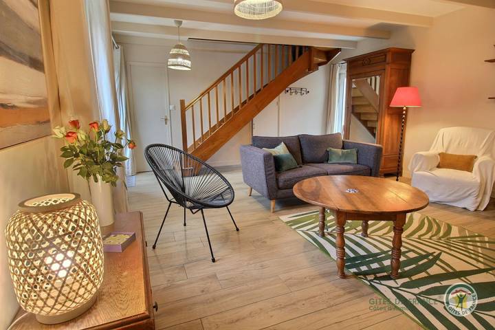 Gîte pour 6 personnes, avec jardin et terrasse, animaux acceptés à Plougrescant - 2