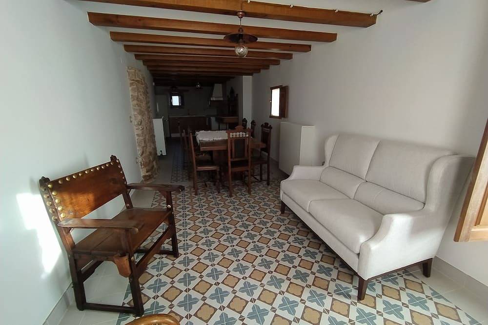 Casa Bécquer Rural Lodging in Noviercas, Soria Provinz